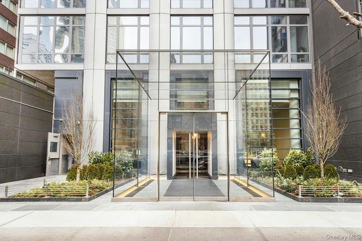 310 W 52ND Street Unit 5A, Manhattan NY 10019