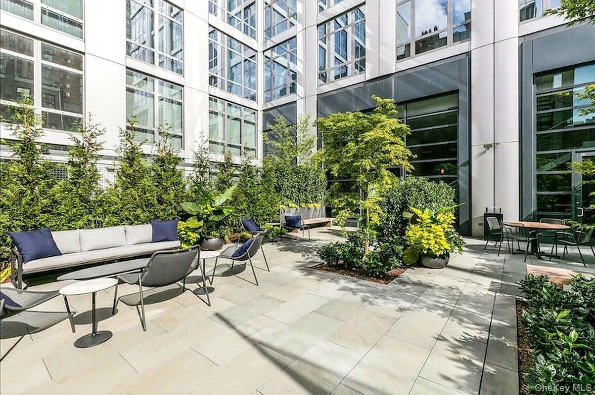 310 W 52ND Street Unit 5A, Manhattan NY 10019