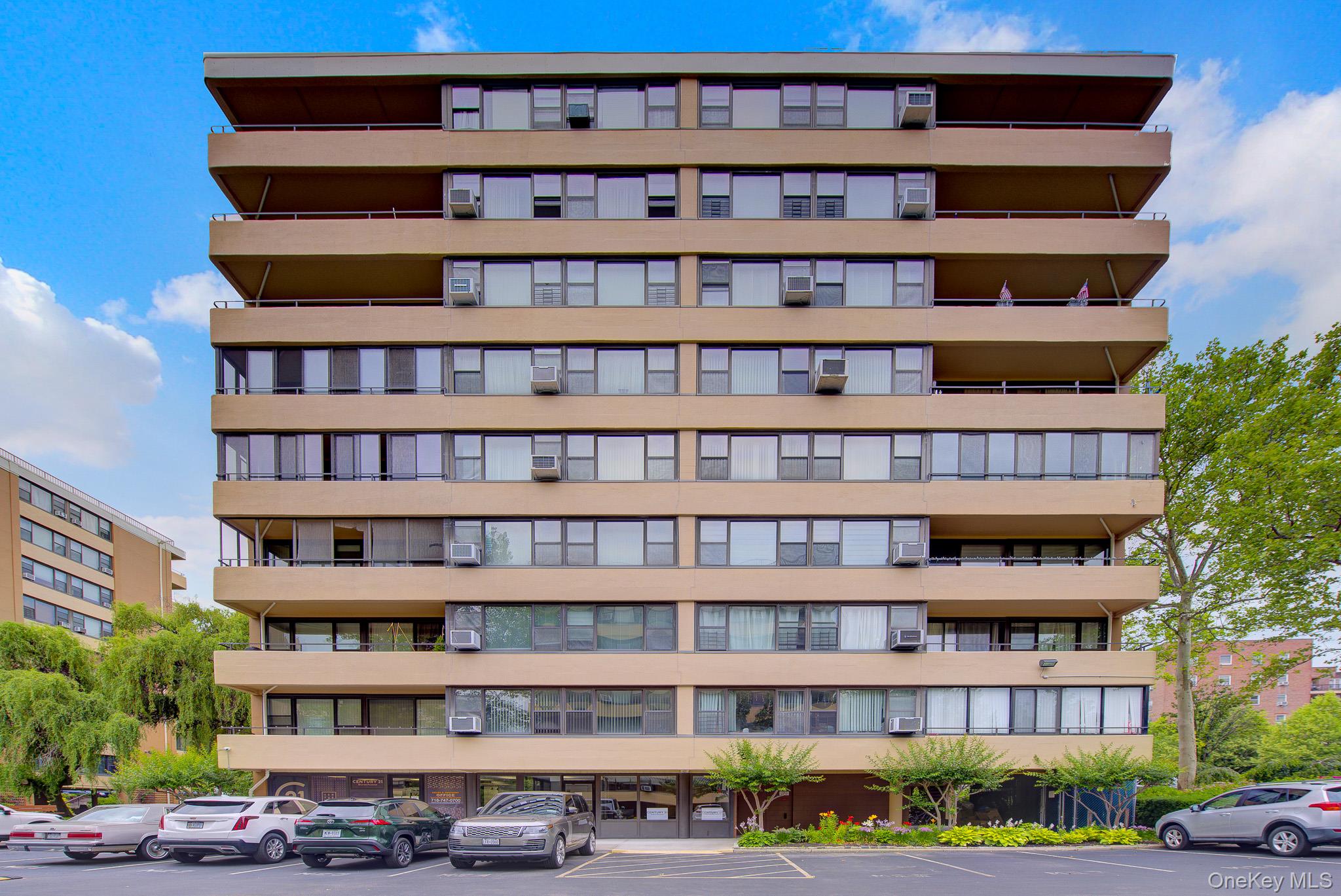 166-10 Powells Cove Boulevard Unit 2C, Whitestone NY 11357