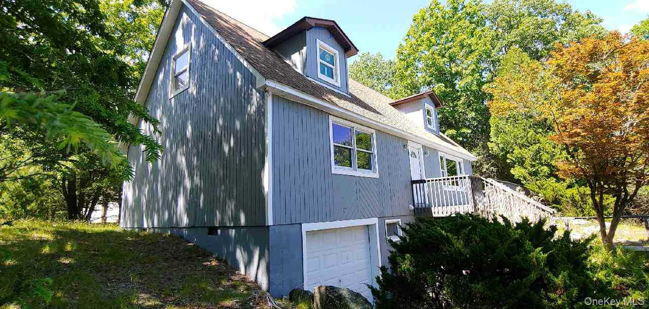 19 Manchester Road, Rock Hill NY 12775