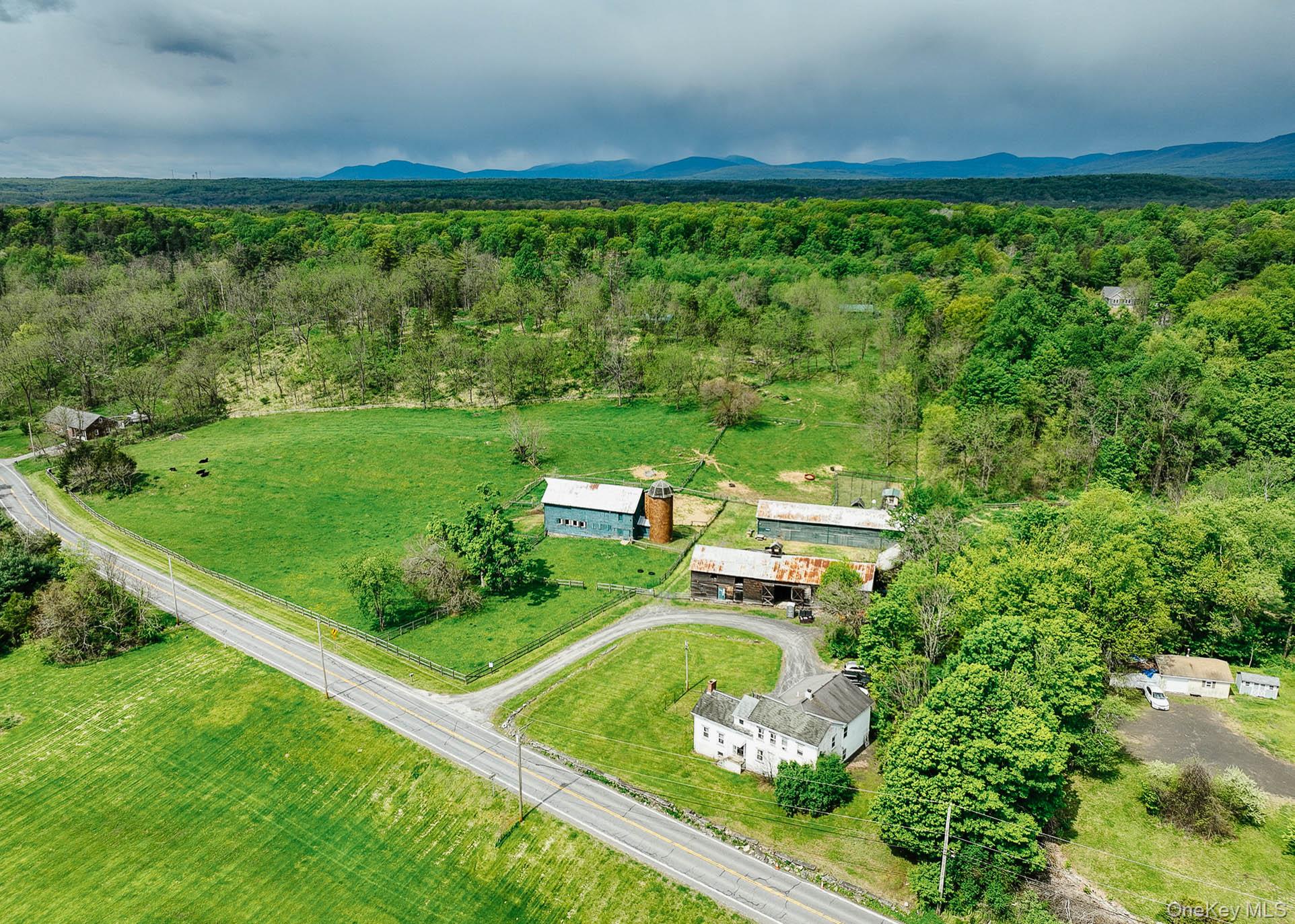 1693 Route 32, Saugerties NY 12477