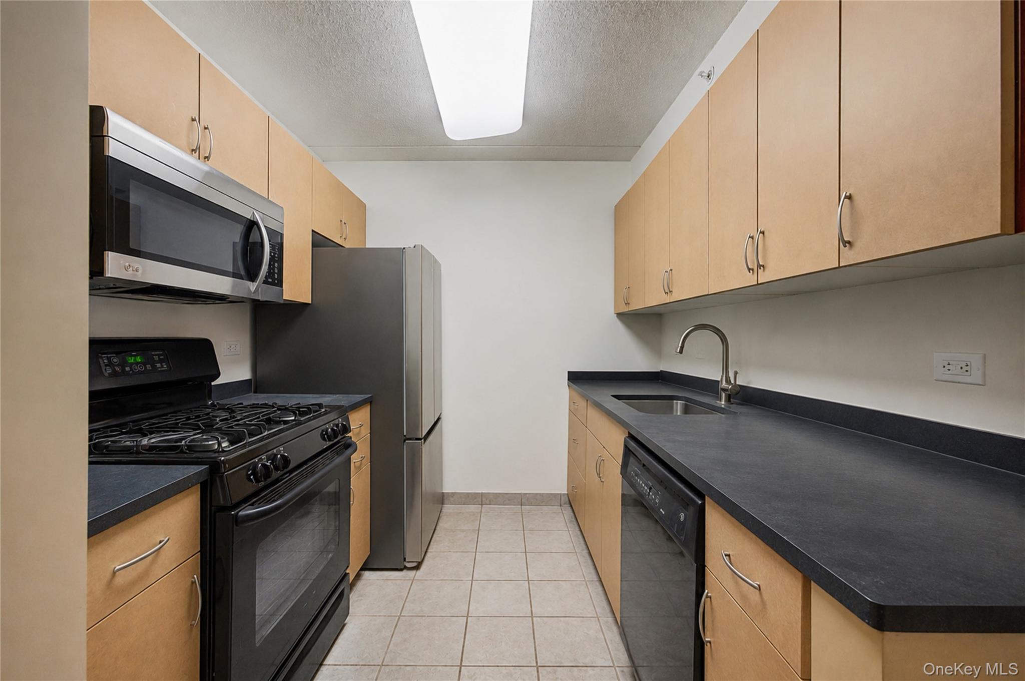 68 Bradhurst Avenue Unit 5W, Manhattan NY 10039