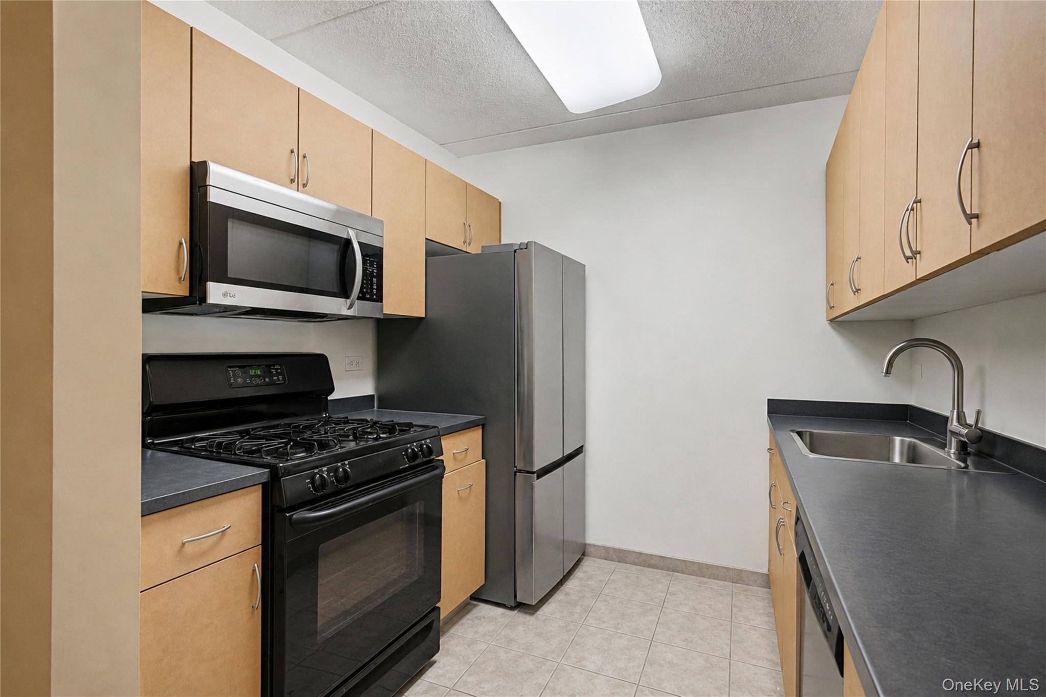 68 Bradhurst Avenue Unit 5W, Manhattan NY 10039