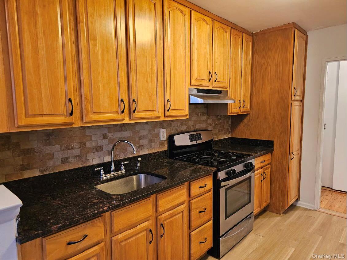 151-05 Cross Island Parkway Unit 3E, Whitestone NY 11357