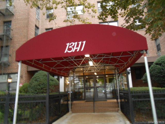 131-11 Kew Gardens Road Unit 5B, Kew Gardens NY 11418