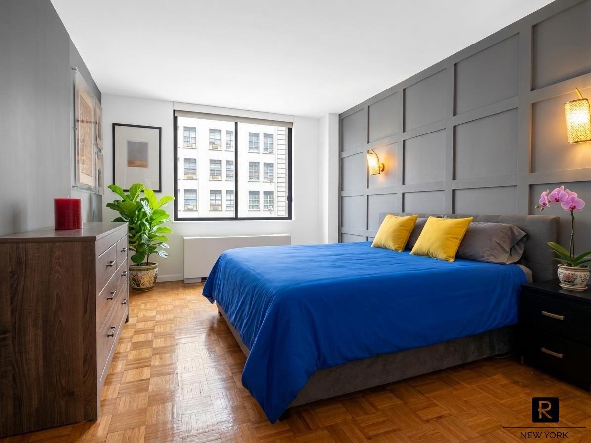 350 West 50th Street Unit 9-G, Manhattan NY 10019