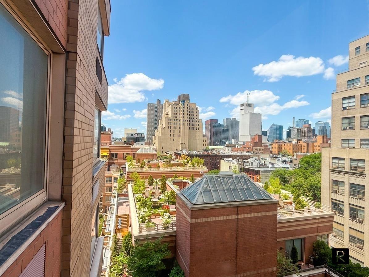 350 West 50th Street Unit 9-G, Manhattan NY 10019