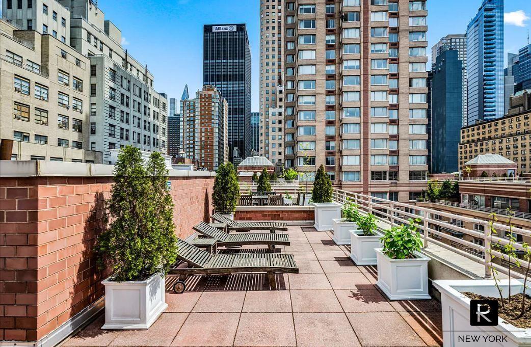 350 West 50th Street Unit 9-G, Manhattan NY 10019