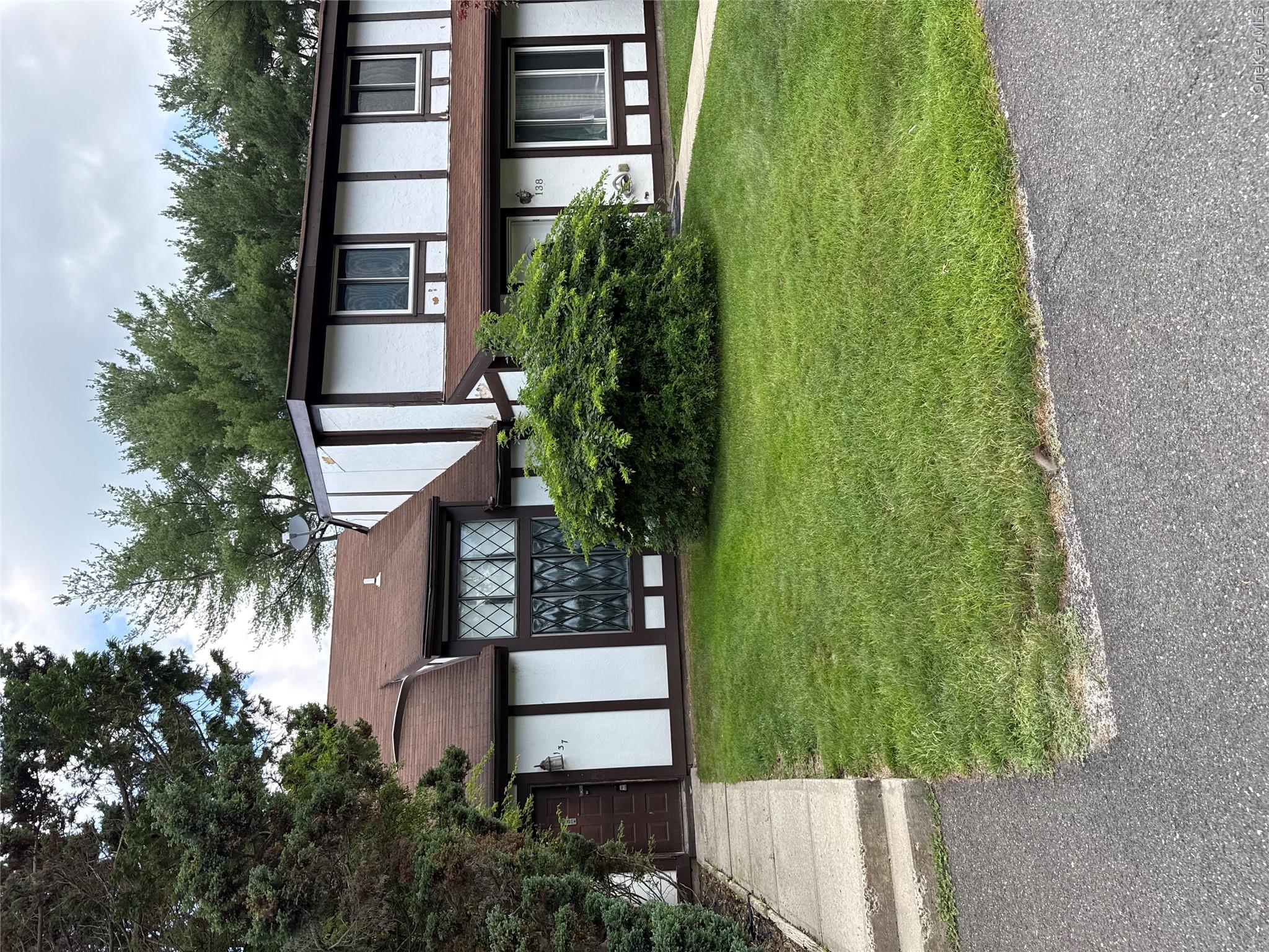 137 Fieldstone Court, Middle Island NY 11953