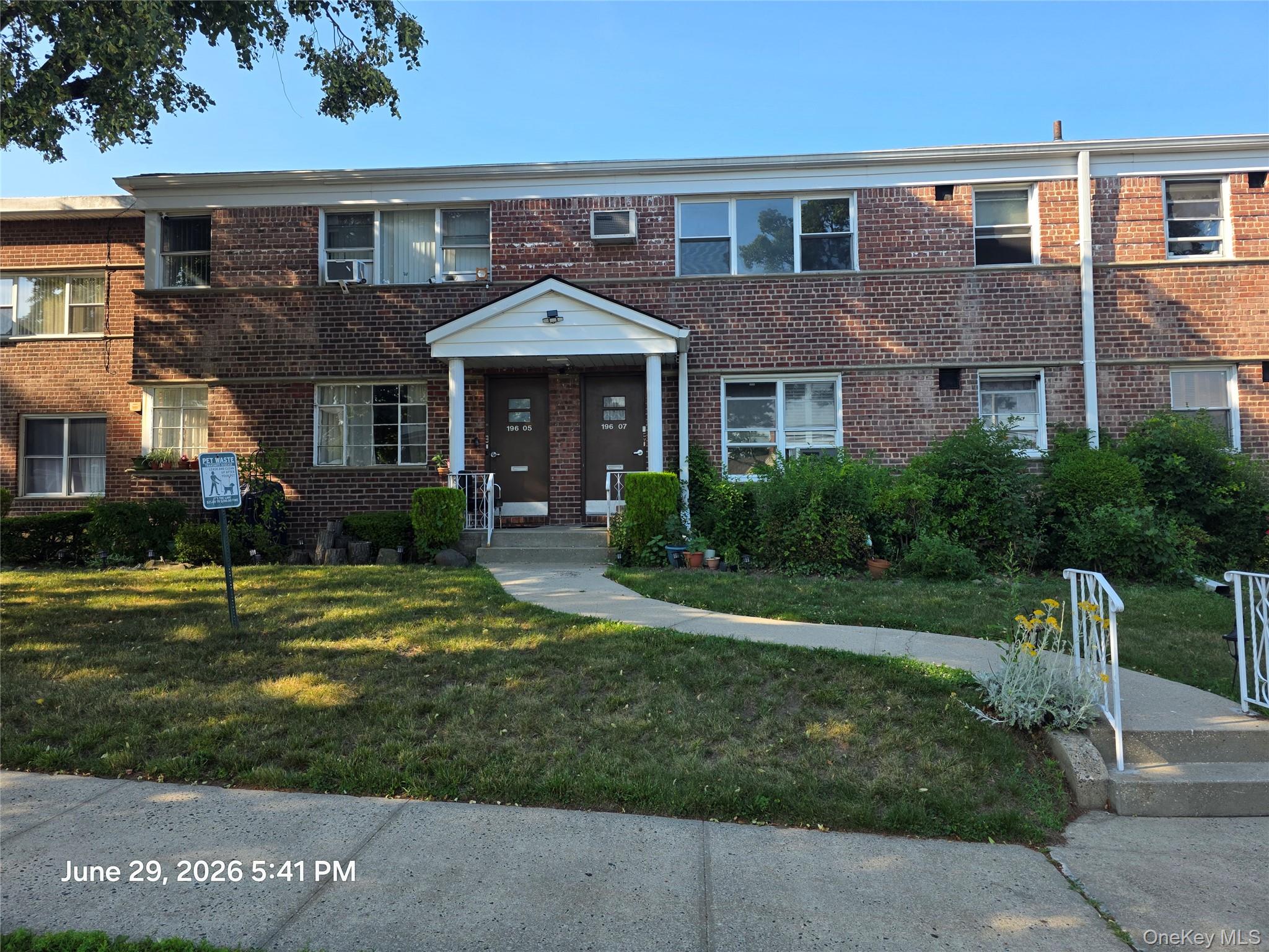 19607 Dunton Ave Unit 1C, Holliswood NY 11423
