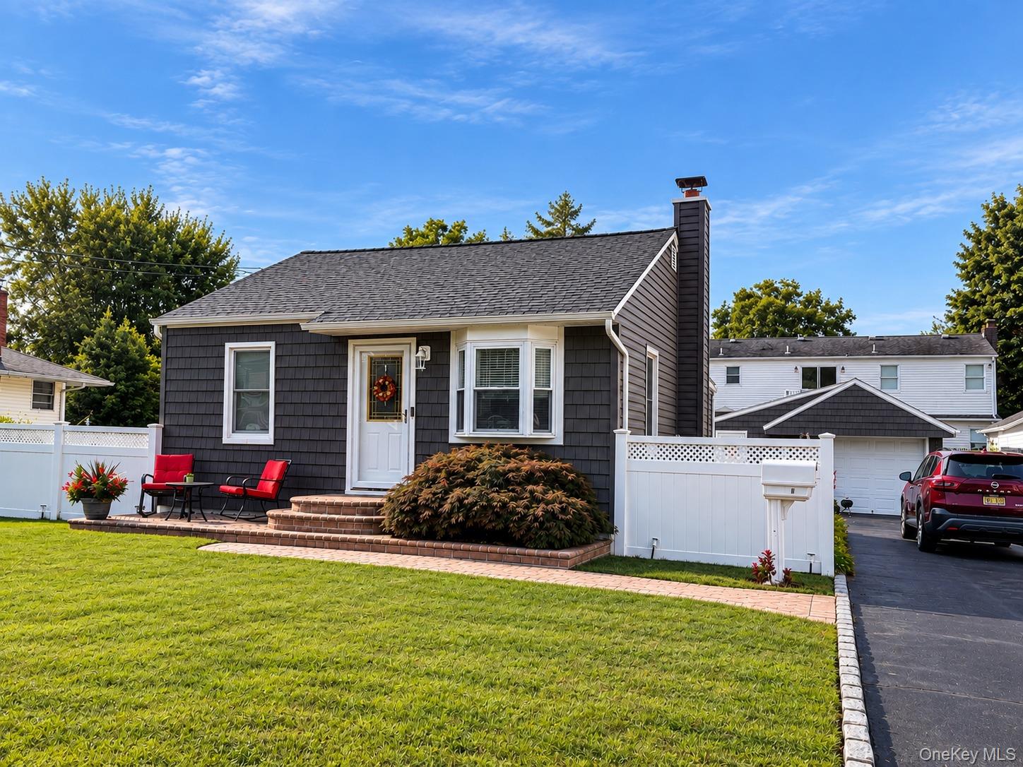 1467 4th Street, West Babylon NY 11704