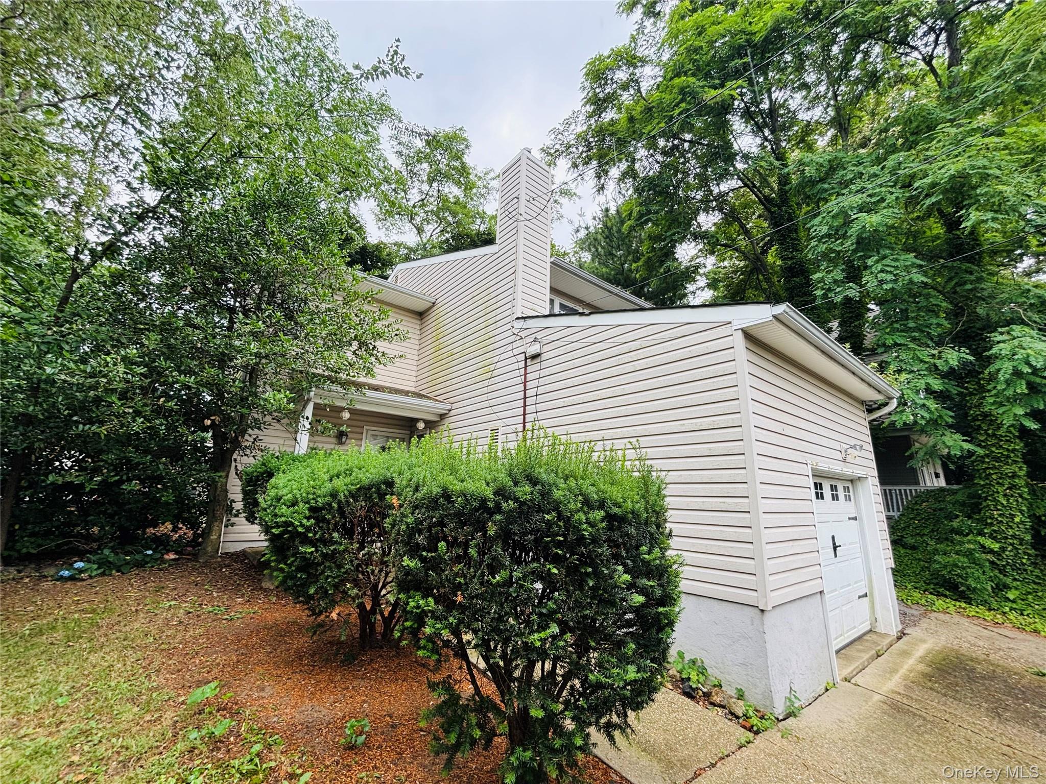3 Altamont Avenue, Sea Cliff NY 11579