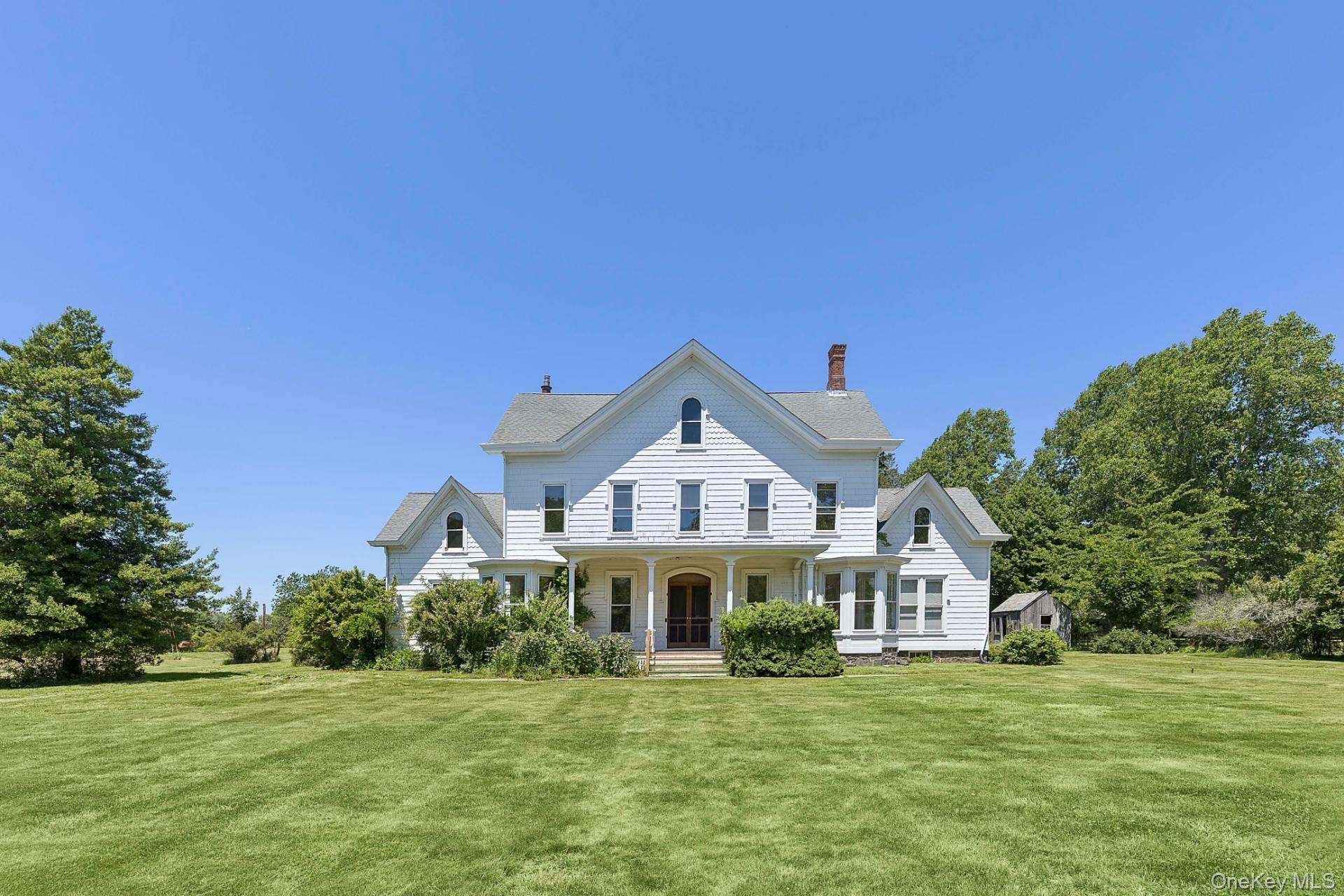 605 Halyoake Avenue, Orient NY 11957
