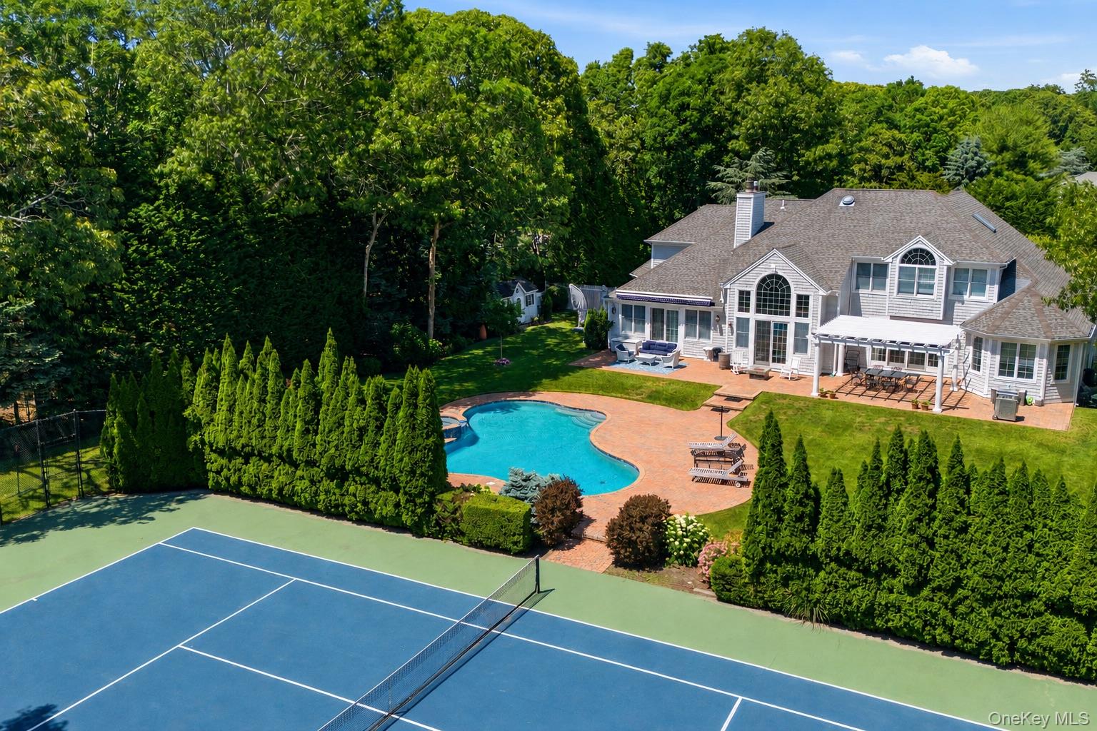 19 Cedarfield Lane, Westhampton NY 11977