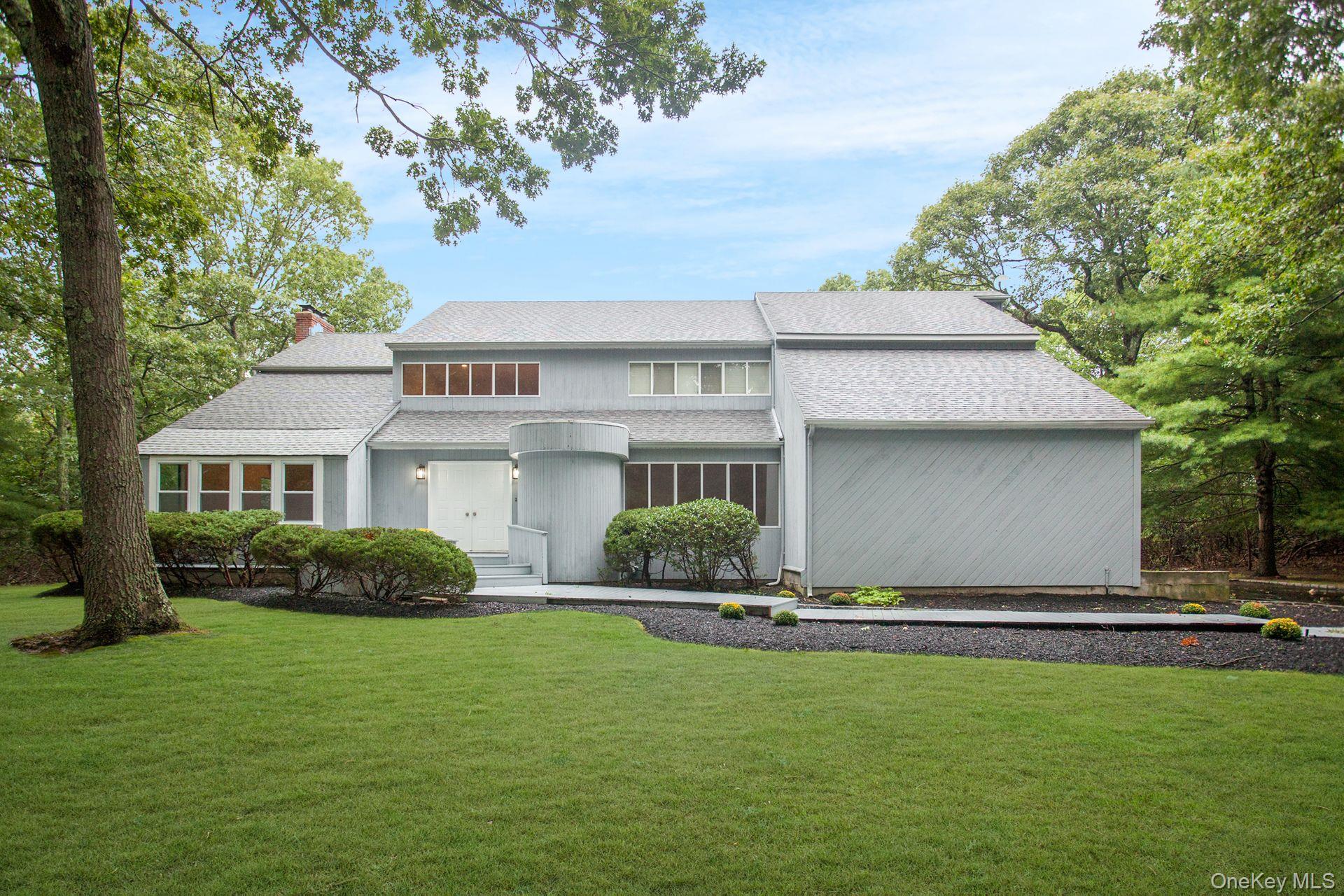 12 N Ridge Road, Setauket NY 11733