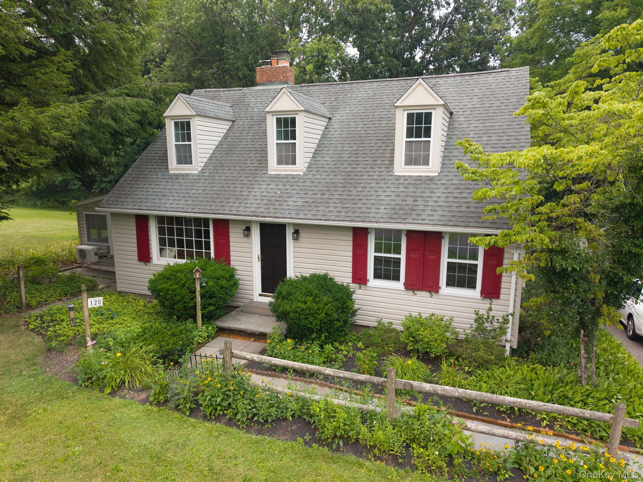 128 Rosa Lane, Hurley NY 12443