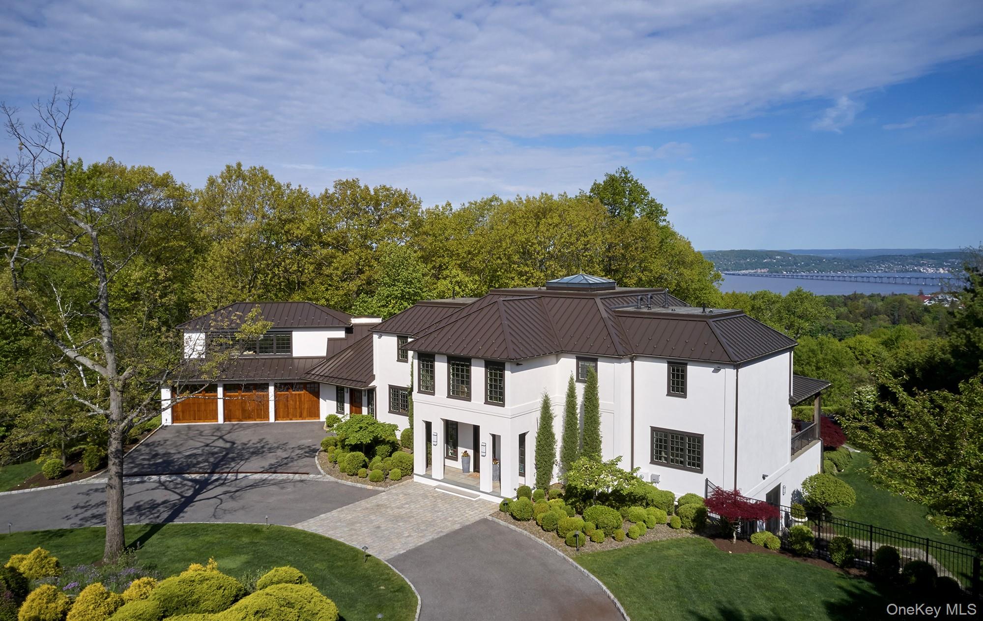 4 Riverview Court, Irvington NY 10533