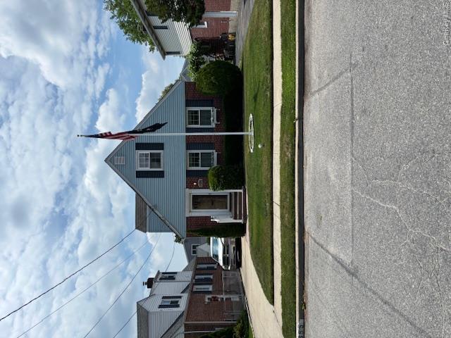 655 2nd Place S, Garden City NY 11530
