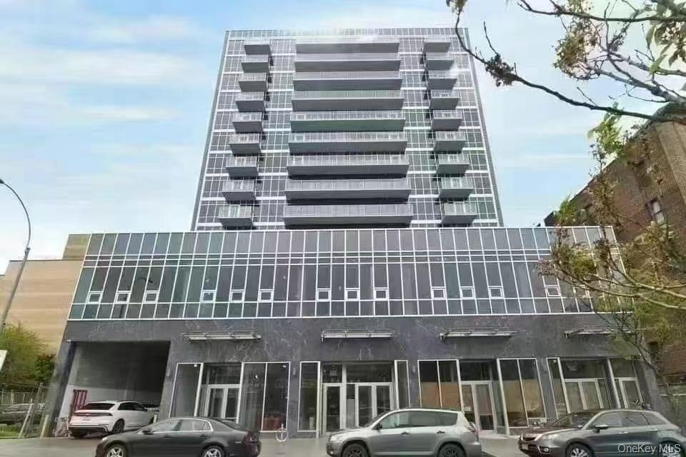 4162 Bowne Street Unit 14E, Flushing NY 11355