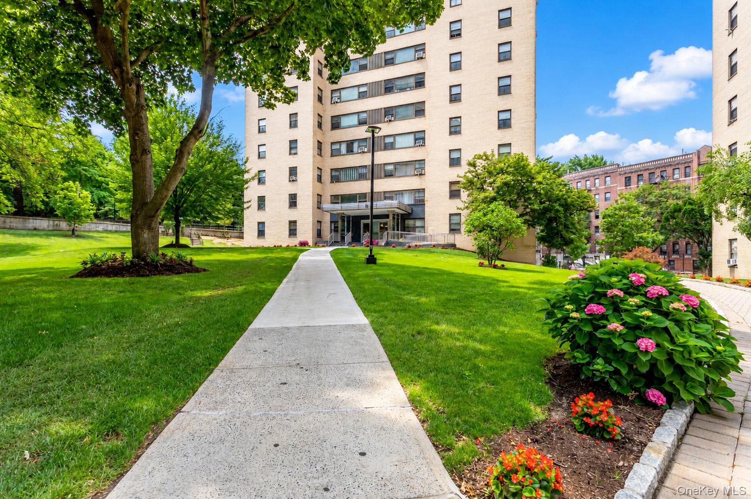 6 Fordham Hill Oval Unit 2G, Bronx NY 10468