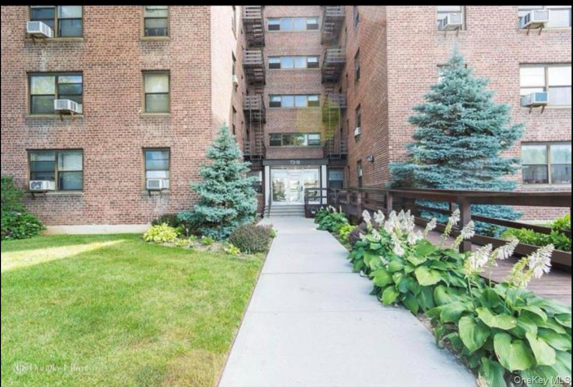 7311 Bell blvd Unit 2B, Bayside NY 11364