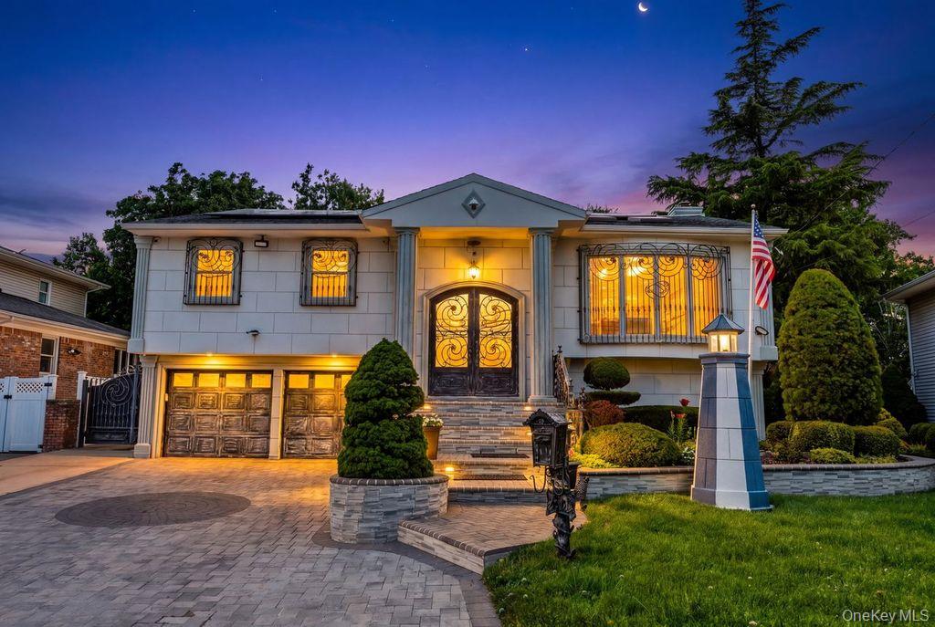 2696 Clubhouse Road, Merrick NY 11566