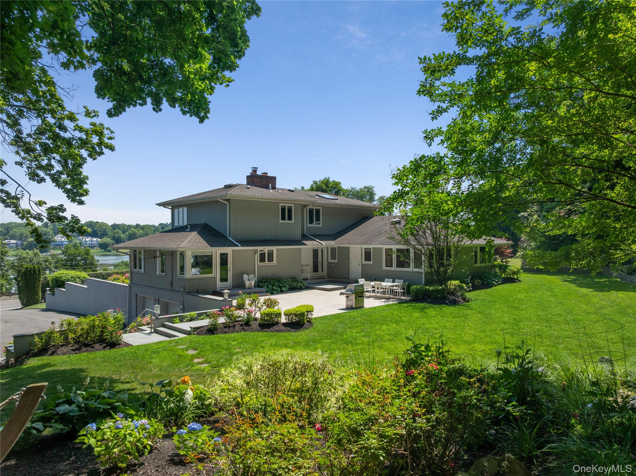 353 E Shore Road, Great Neck NY 11023