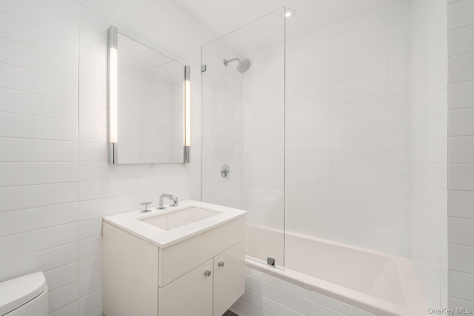 200 E 62nd Street Unit 5D, Manhattan NY 10065