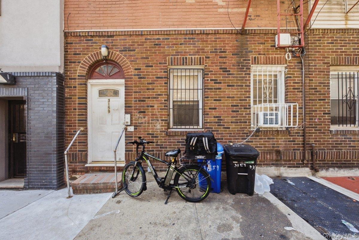 3159 Villa Avenue, Bronx NY 10468