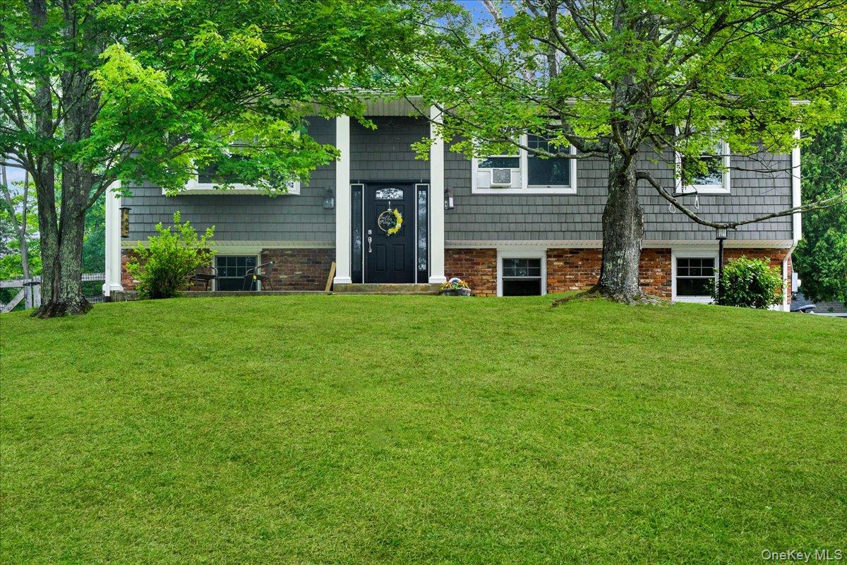 19 Saint Michaels Terrace, Carmel NY 10512