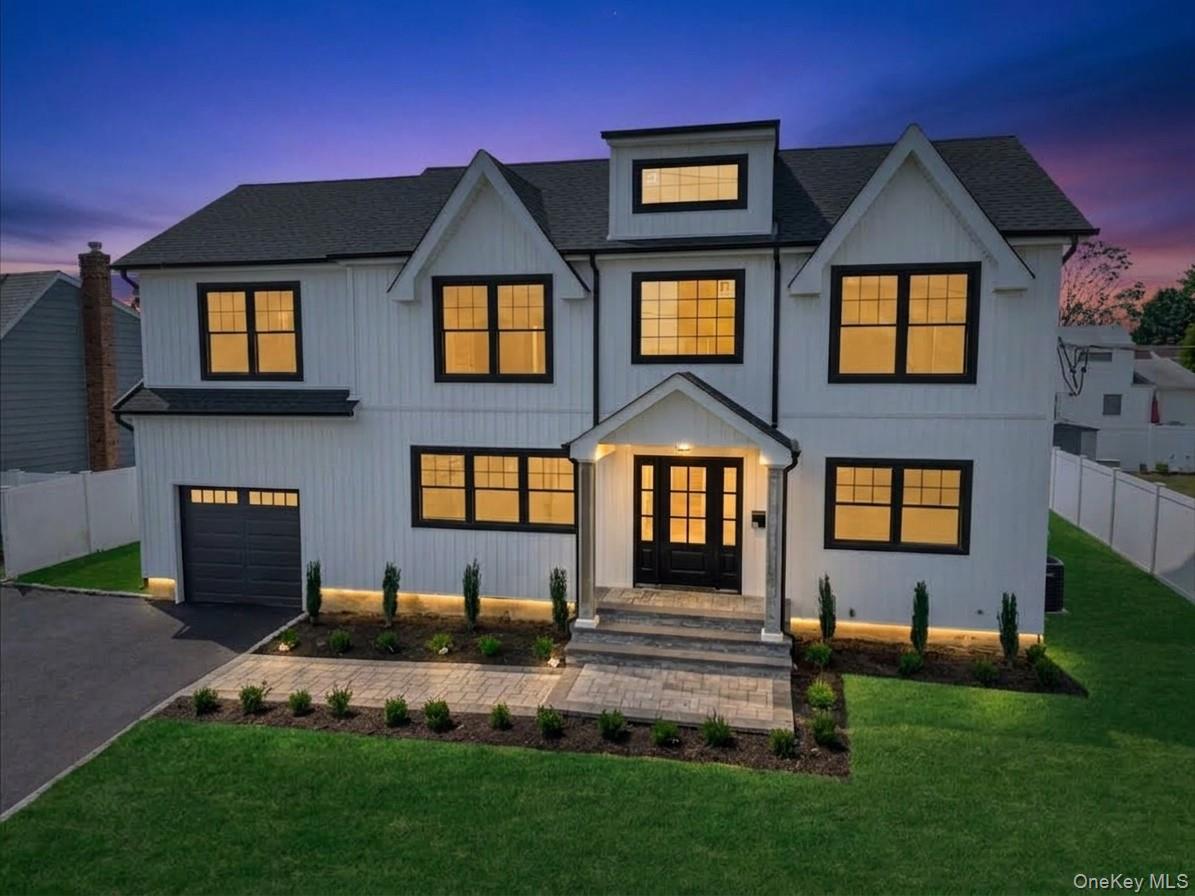 60 Westwood Road S, Massapequa Park NY 11762