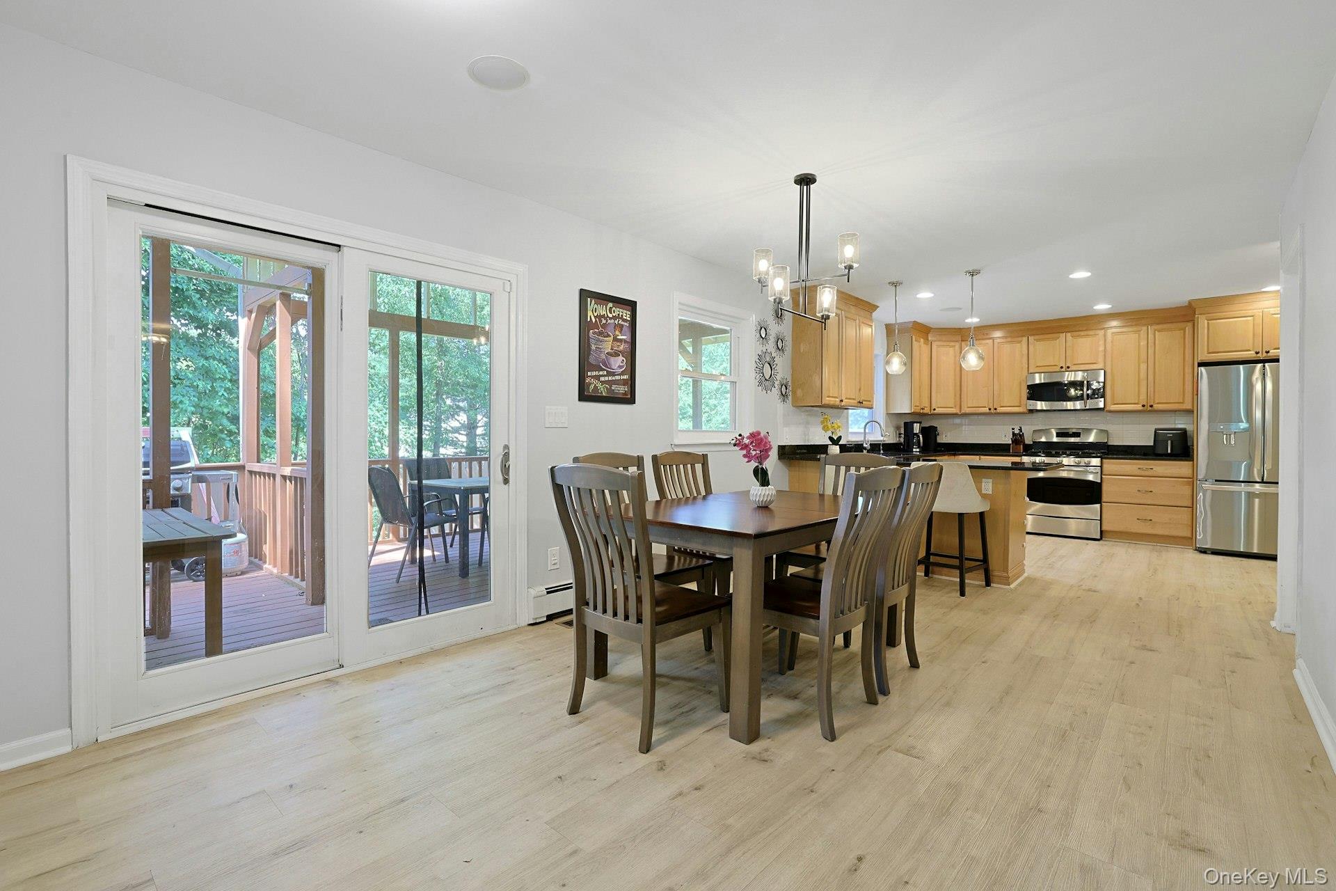 10 Pepperill Court, New City NY 10956