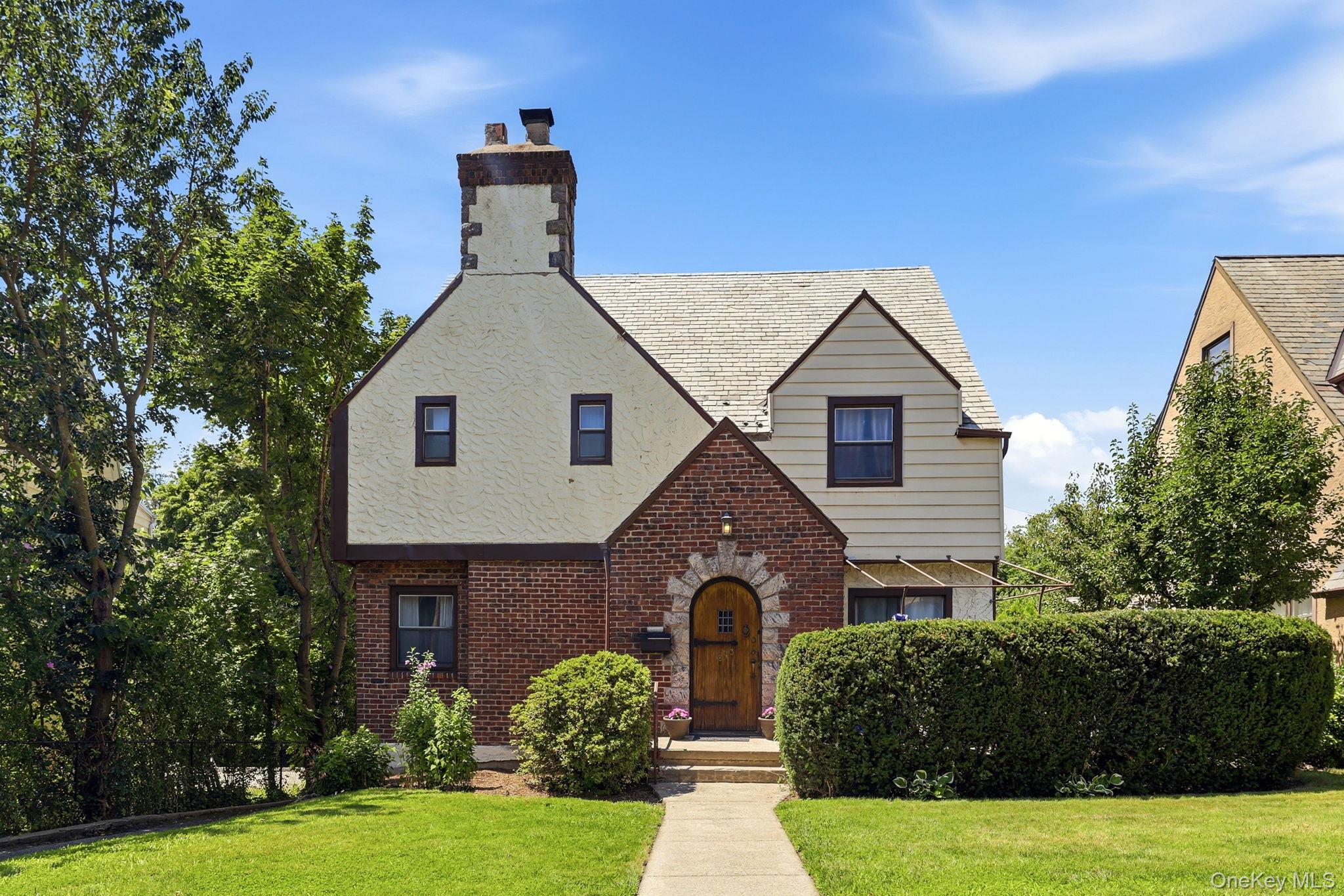873 James Street, Pelham NY 10803