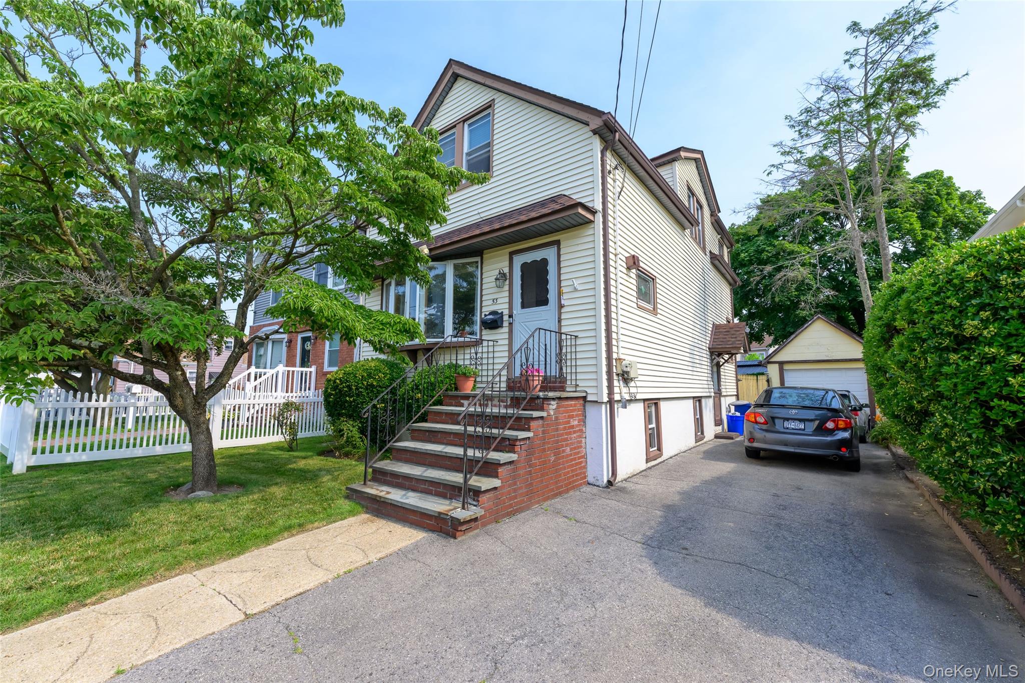 53 Cumberland Place, Valley Stream NY 11580