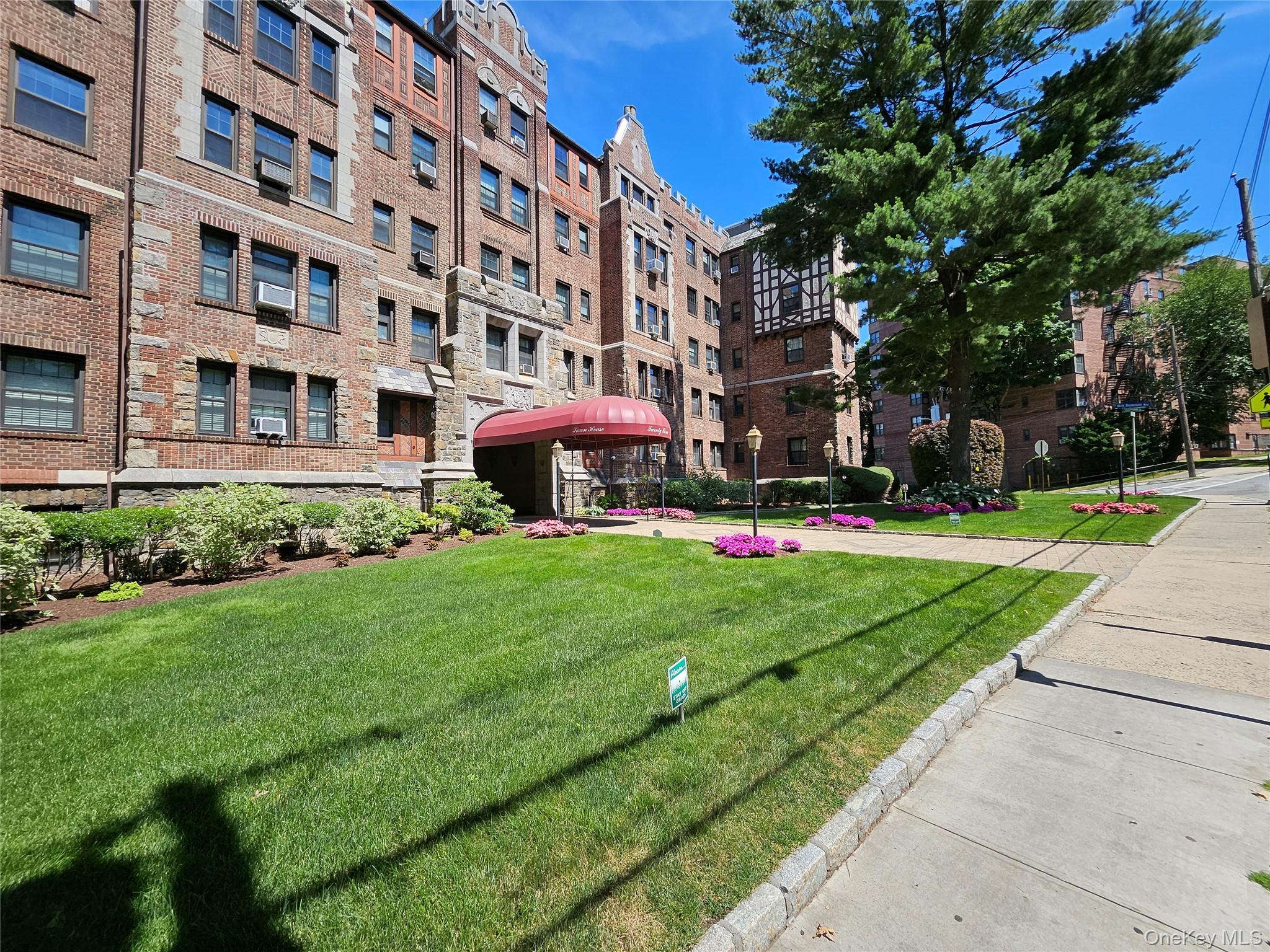 23 Old Mamaroneck Road Unit 5K, White Plains NY 10605
