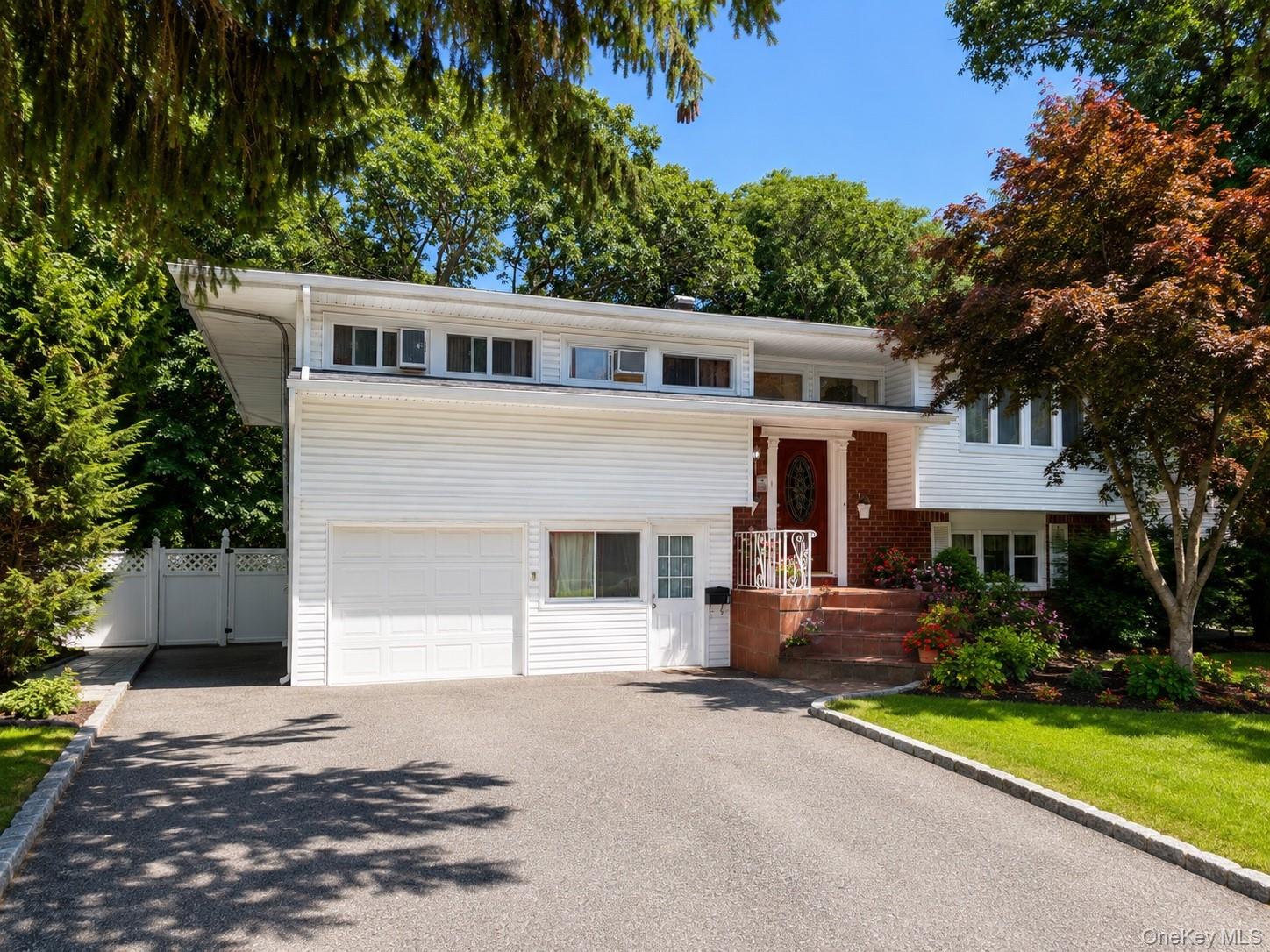 31 Holbrook Road, Centereach NY 11720