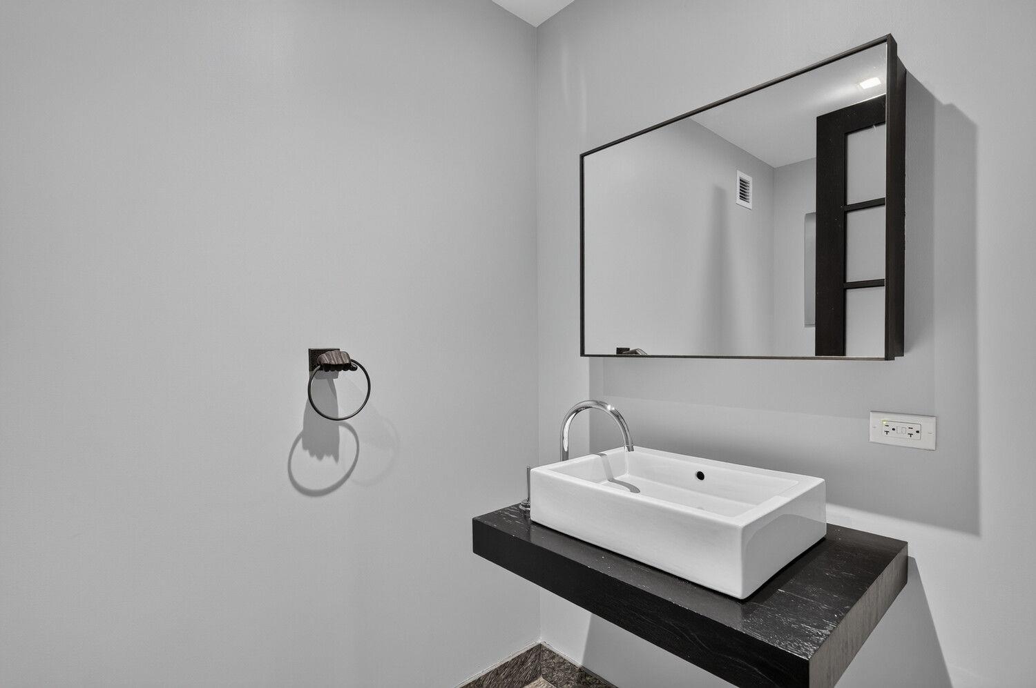 20 PINE Street Unit 908, Manhattan NY 10005