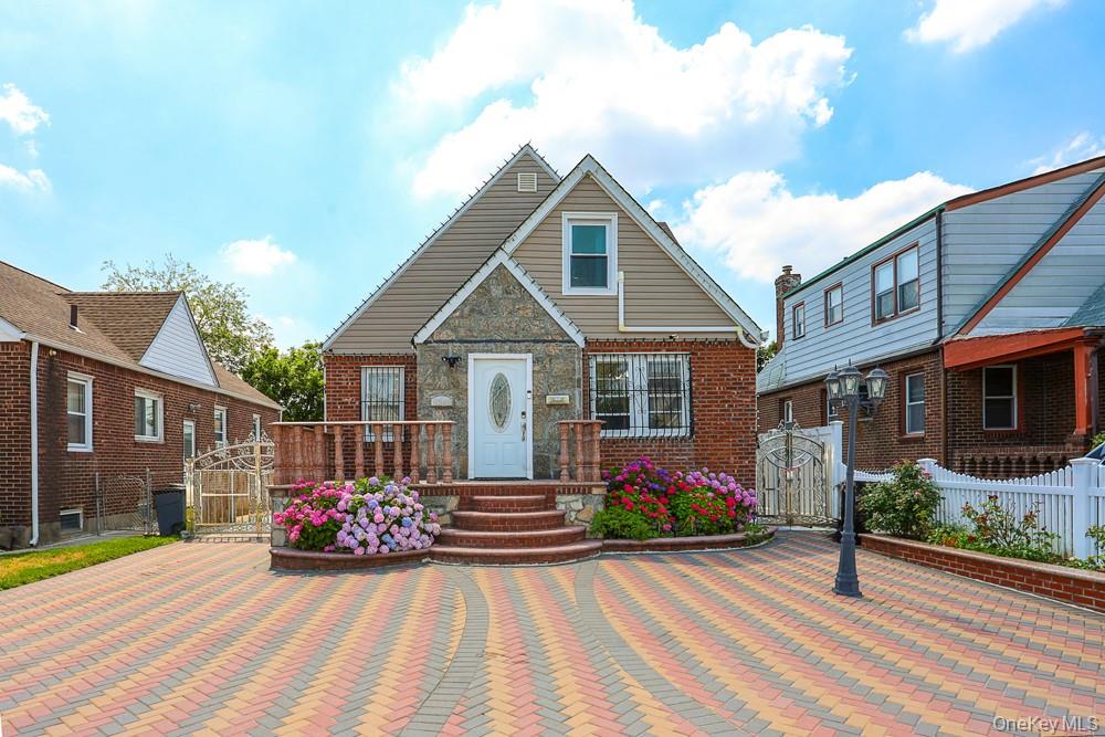 18348 Camden Avenue, Saint Albans NY 11412