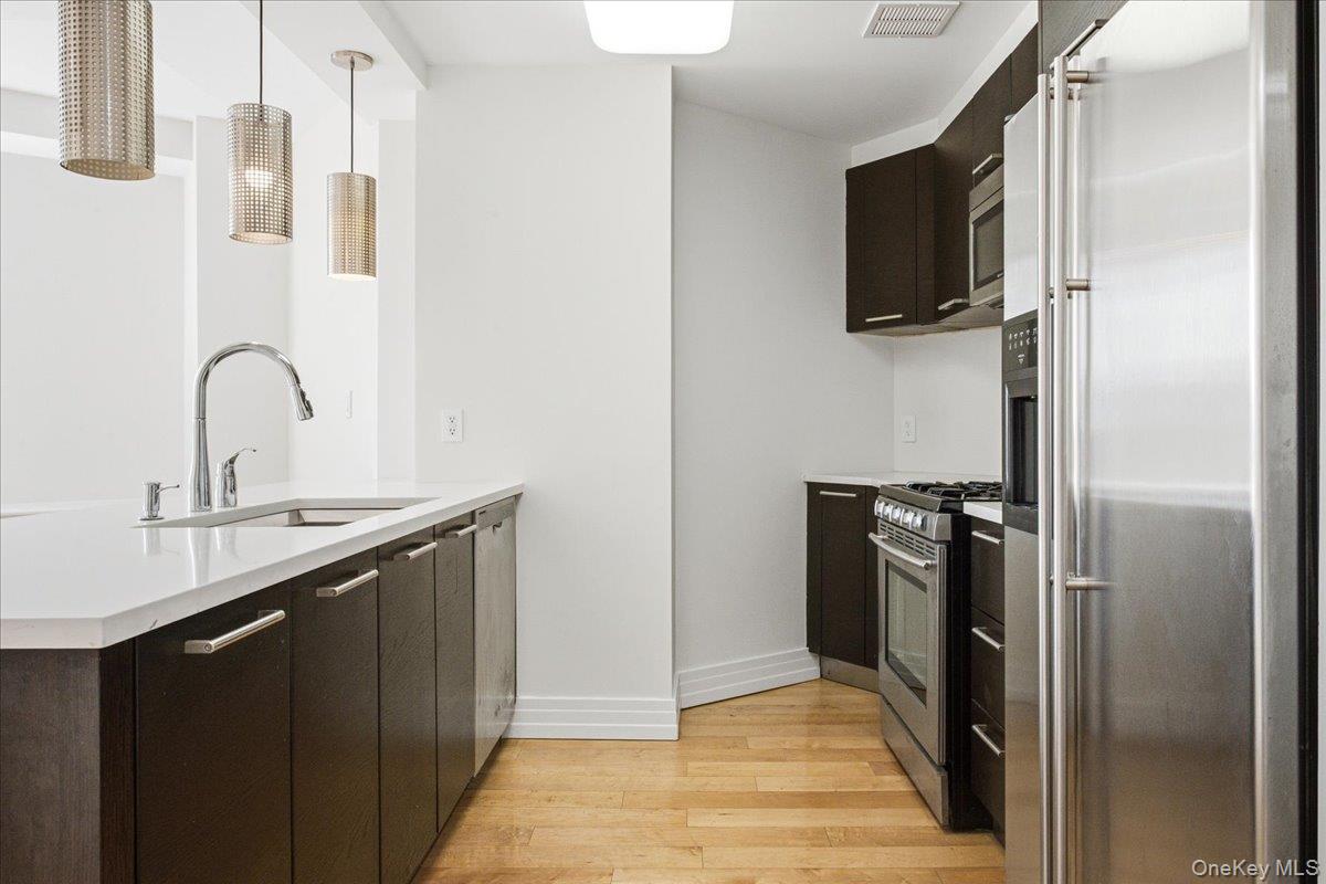 64-05 Yellowstone Boulevard Unit PH504, Forest Hills NY 11375