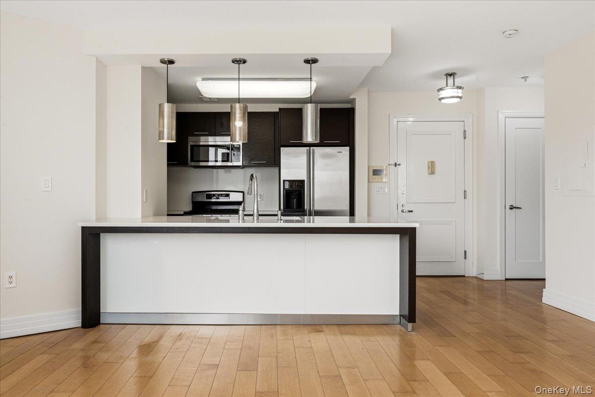 64-05 Yellowstone Boulevard Unit PH504, Forest Hills NY 11375