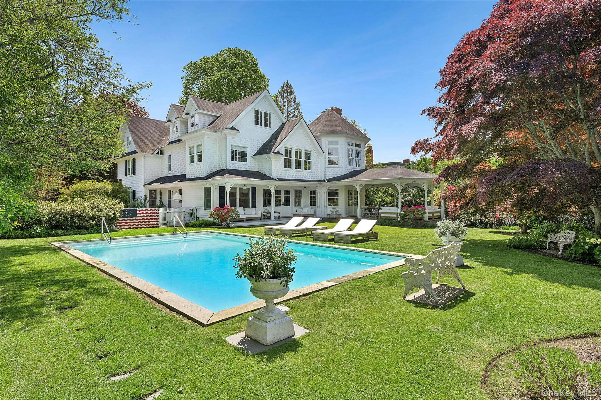 55 Post Crossing, Southampton NY 11968