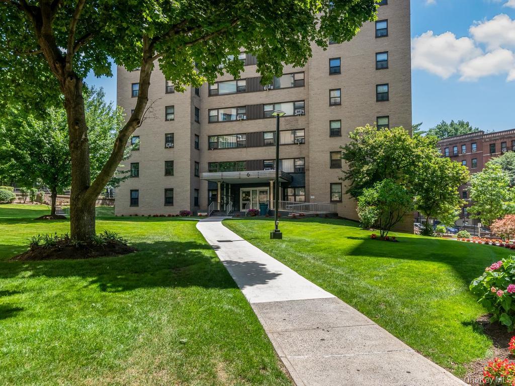 6 Fordham Hill Oval Unit 10F, Bronx NY 10468