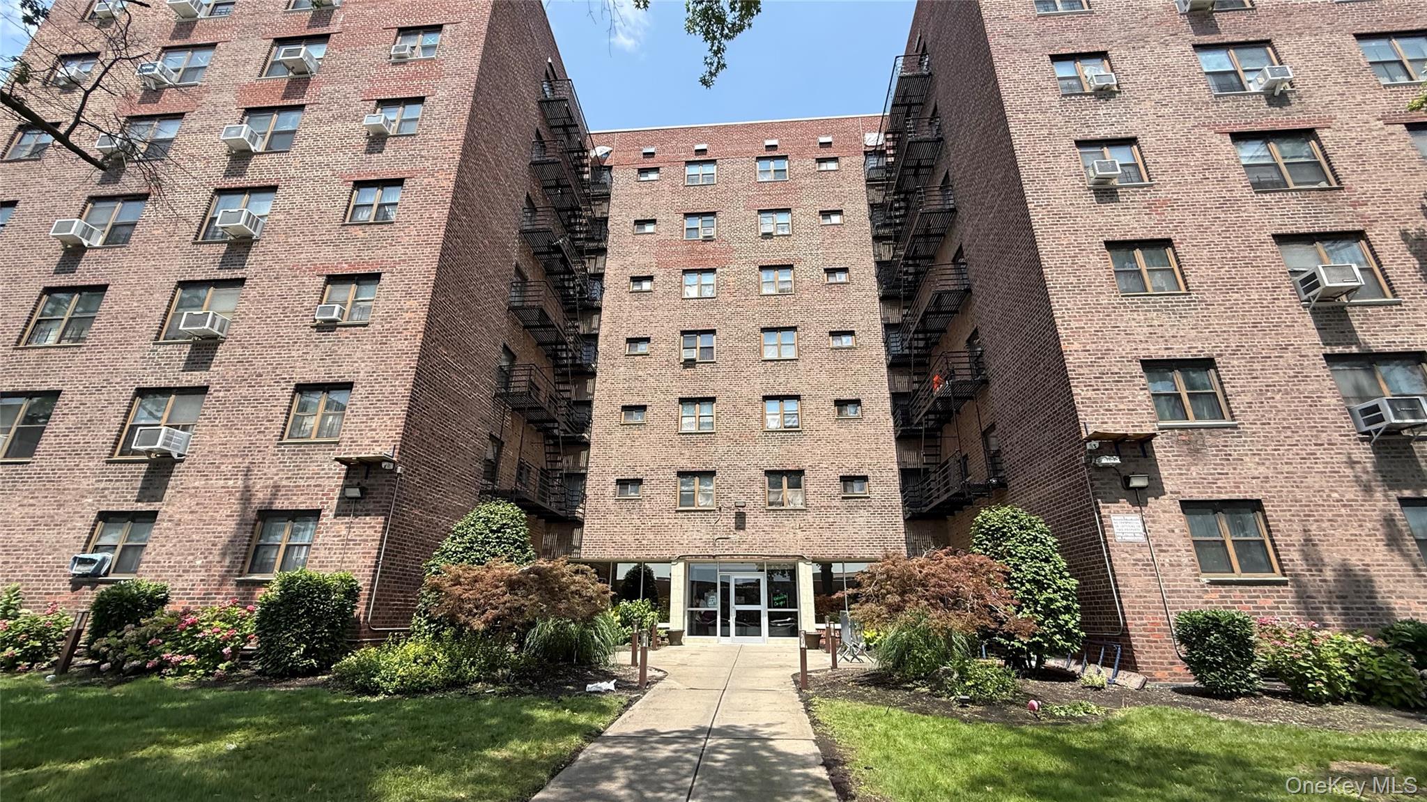 204-15 Foothill Ave. Unit #B56, Hollis NY 11423