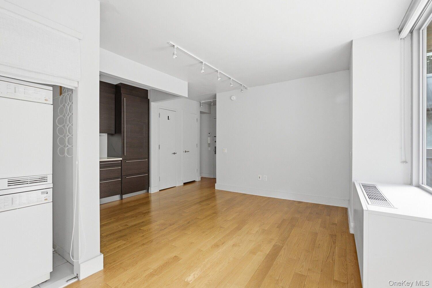 464 W 44TH Street Unit 3H, Manhattan NY 10036