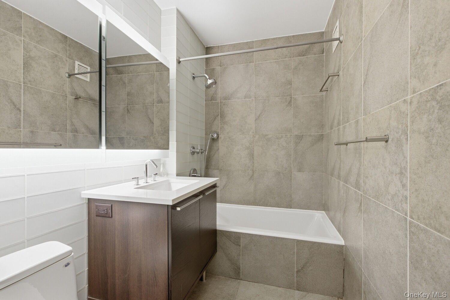 464 W 44TH Street Unit 3H, Manhattan NY 10036