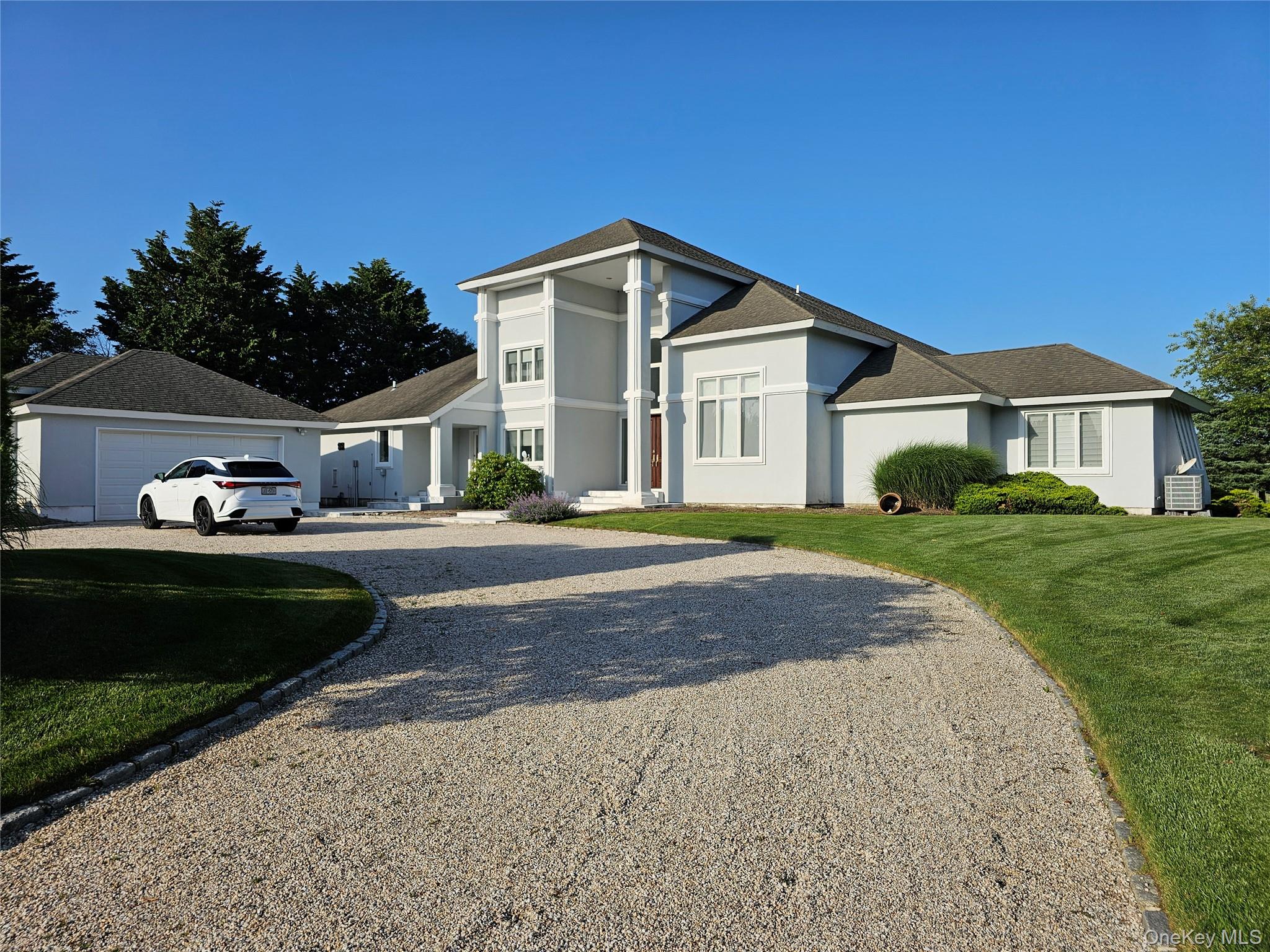18 Pine Tree Lane, Westhampton NY 11977