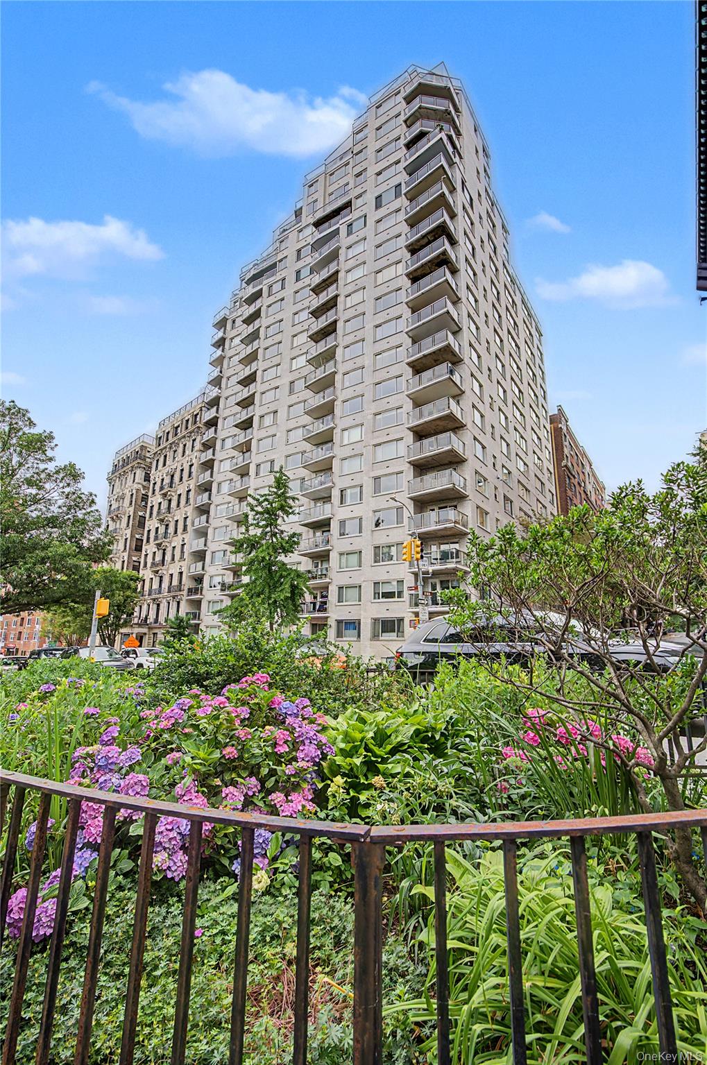 60 Riverside Drive Unit 3H, Manhattan NY 10024