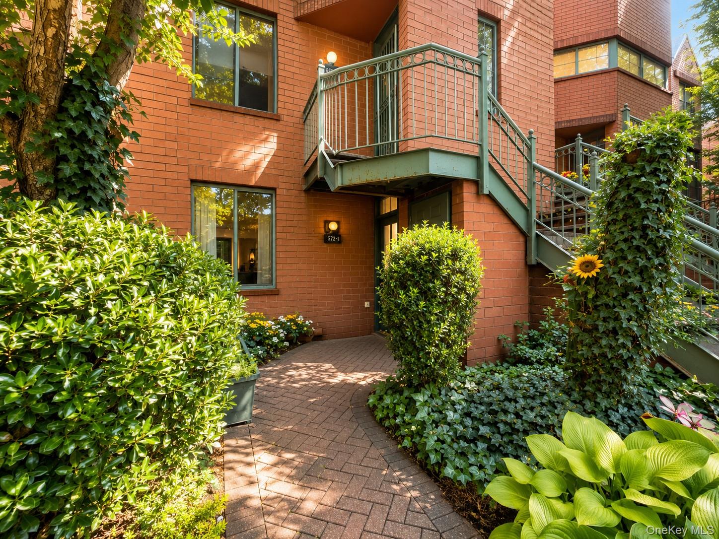 572 Louisiana Avenue Unit 1, Brooklyn NY 11239