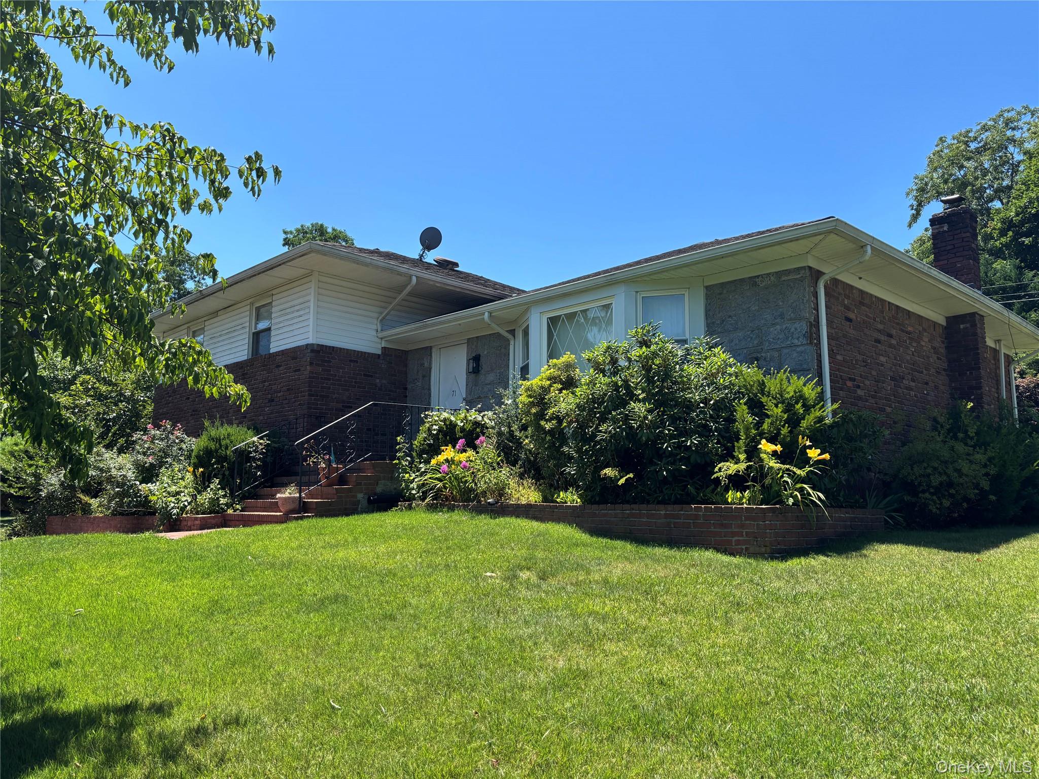 71 Willits Road, Glen Cove NY 11542
