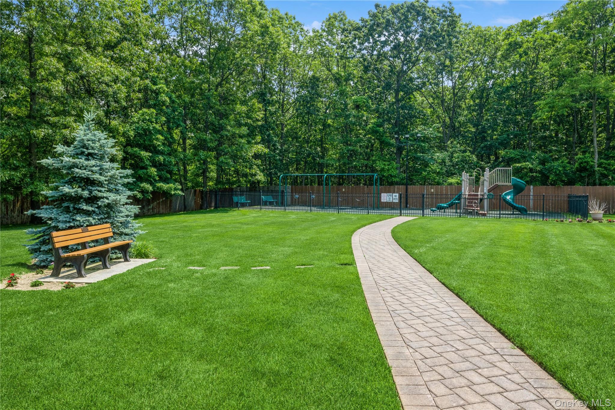 460 Old Town Road Unit 8J, Port Jefferson Station NY 11776